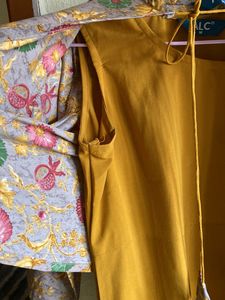 Kurthi With Shrug