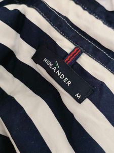 Highlander Striped Shirt - M