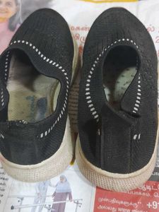 I Wanna Sell Babyboy Shoes.