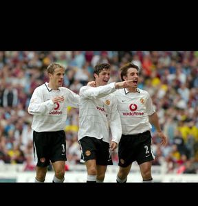 MANCHESTER UNITED 2003 away CR7FOOTBALL JERSEY
