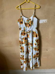 Floral Sweetheart Neck Midi Dress