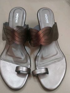 Original Mochi Women's Footwear
