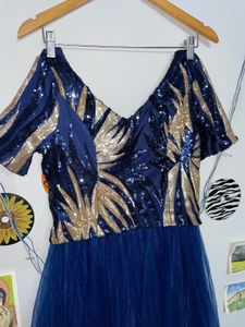 Elegant Blue Party Gown