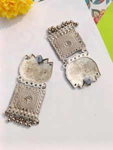 Kamal Earring ❤️