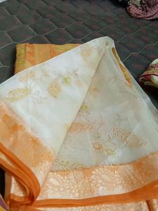Saree Without Blouse