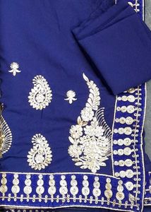 Elegant Navy Blue Saree With Blouse Piece