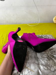 SALE 🔥 PINK BOOTS
