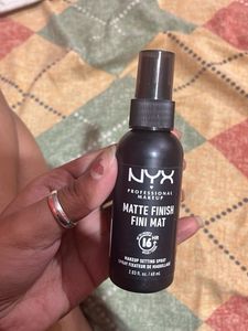NYX Matte Finish Setting Spray