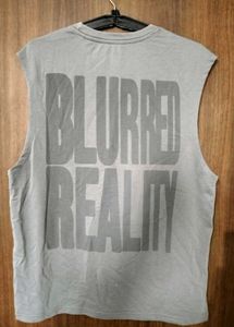 Gym &#39;Blurred Reality&#39; Tank