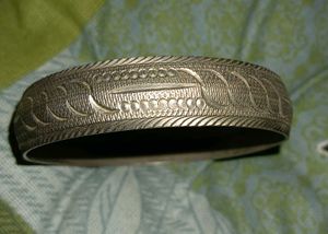Vintage Style Bangle
