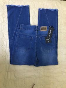New jeans Waist 28-30(stretchy)