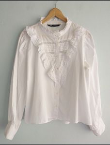 Zara White Embroidered Top Size m