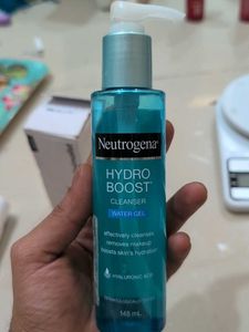 Neutrogena Hydro Boost Cleanser