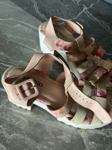 Metro Floral Sandals