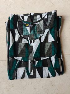 Geometric Print Nightgown - Size 3XL