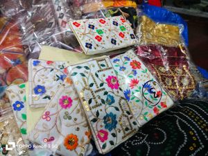 Mobile purse