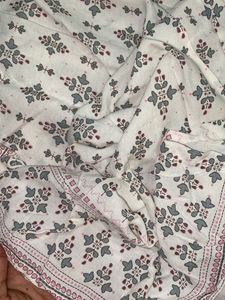 Avaasa White Printed Women