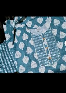 Blue &amp; White Printed Kurti Set