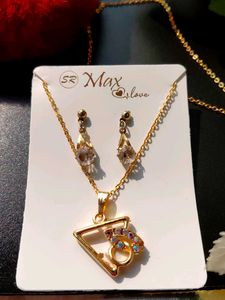 Elegant Necklace Set