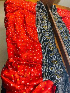 💕Red &amp; black Bandhani Saree💕
