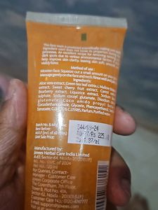 Jovees Herbal Face Wash