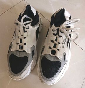 Sneaker 👟