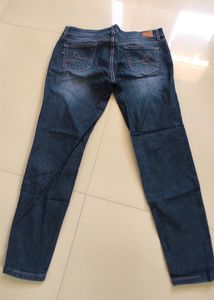 Recap Jeans.