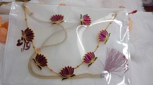 Lotus Design Necklace Set