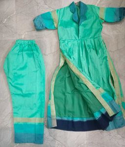 Woman Ethnic Kurta Set