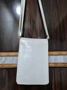 Cute White Croc Embossed Crossbody Bag