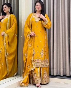 New Standard Beautiful Pakistani Dress Full Stitch