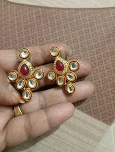 Earings