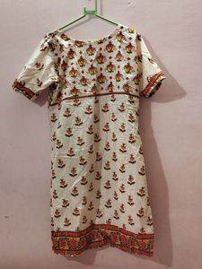 Kurti Set.