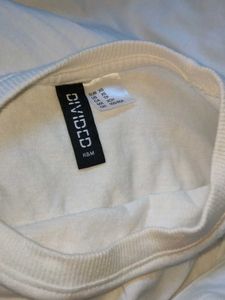 h&amp;m Seoul Graphic Tee