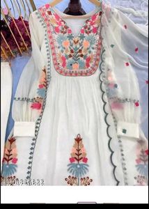 Embroidered White Salwar Kameez Suit