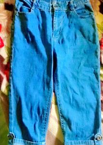 Blue Capri Jeans