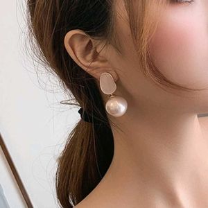 Black Pearl Stud Earrings
