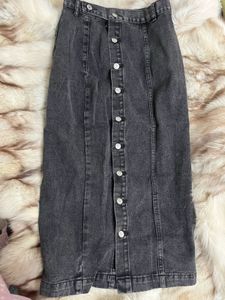 Brand new highwaisted Denim Skirt