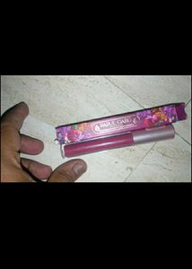 PARUL GARG FEATHER LITE MATTE LIQUID LIPSTICK