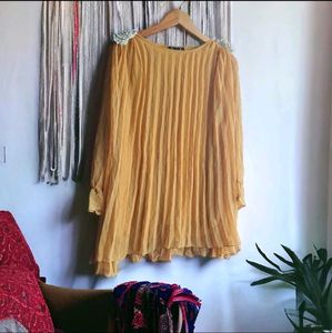 Imported China Western Mustard Top