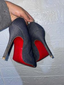 Christian Louboutin Dark Denim heels 👠