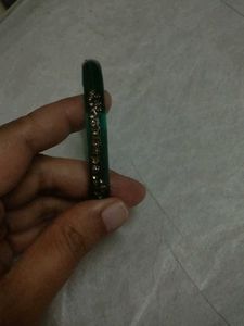 Green Rama Colour Studs, Glass Bangle