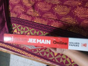 Jee Mains Mock Papers Book PYQ