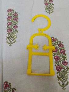 Hanging Mobile Charger