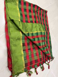 Check's Pattern Saree For Women