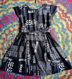 Black &amp; White Graphic Print Dress