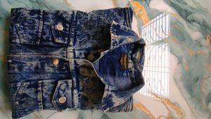 (URGENT)LIGHTLY USED DENIM JACKET FOR MEN.