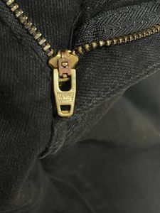Black Levi’s Mid Waist Jeans