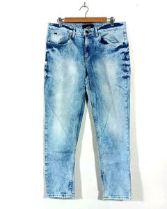 Men's Distressed Light Wash Jeans