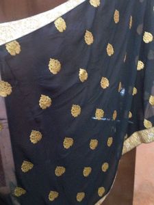 Elegant Black &amp; Gold Saree